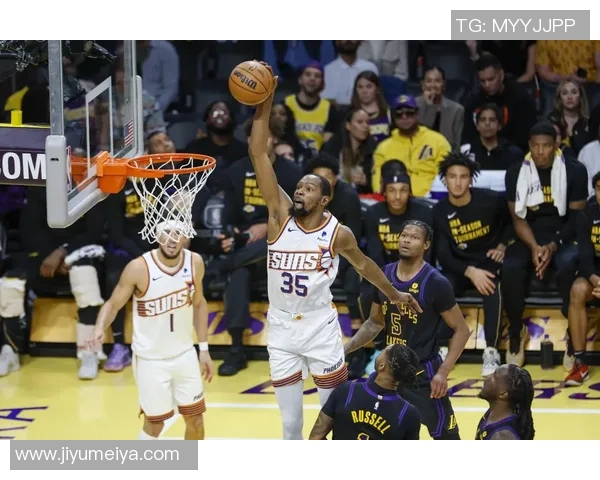 2011年湖人与太阳激战回顾:经典对决与精彩瞬间的重温 2011年湖人与太阳激战回顾:经典对决与精彩瞬间的重温