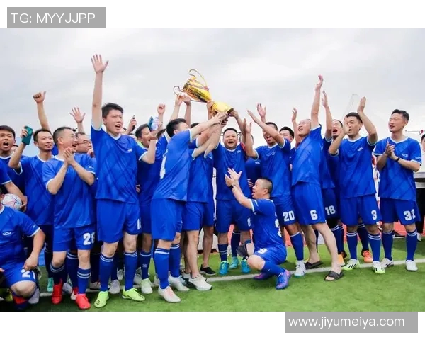 浙江毅腾与绿城的激烈对决展现足球魅力与团队精神的巅峰对抗 浙江毅腾与绿城的激烈对决展现足球魅力与团队精神的巅峰对抗