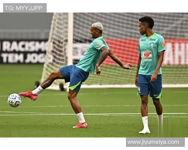 西班牙与巴拉圭下半场精彩对决回顾与分析