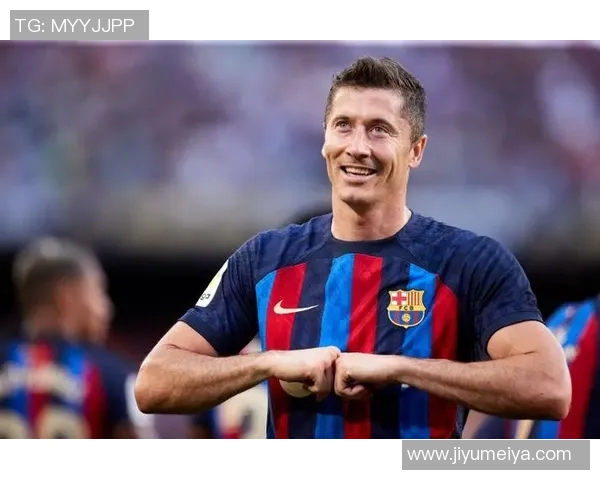 莱万状态火热欧冠赛场大放异彩10场打入12球领跑射手榜 莱万状态火热欧冠赛场大放异彩10场打入12球领跑射手榜